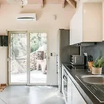 Kaminia Villa Ratzaklíon
