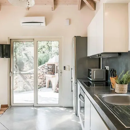 Kaminia Villa Ratzaklíon